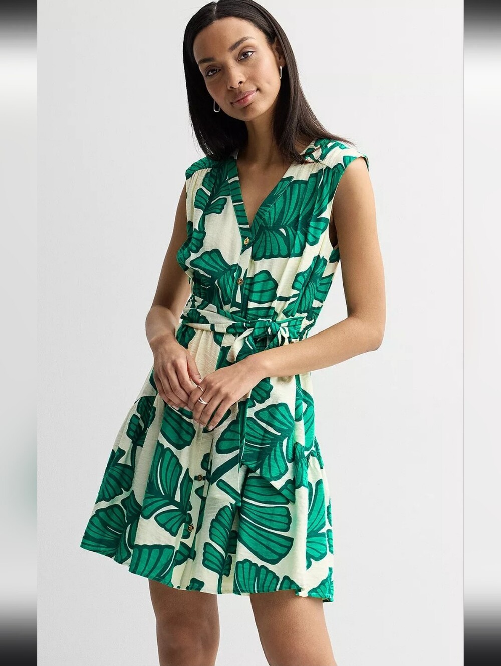 🌴 ​NWOT Nine West Green Tropical Palm Leaf Dress Tie Front Medium